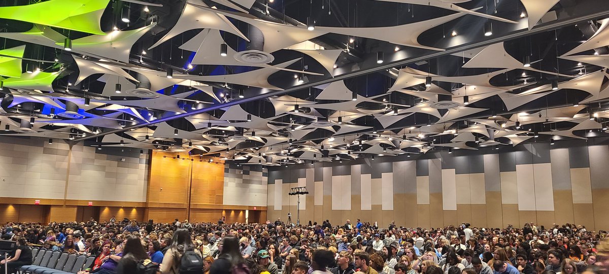 Packed conference today. We are ready!