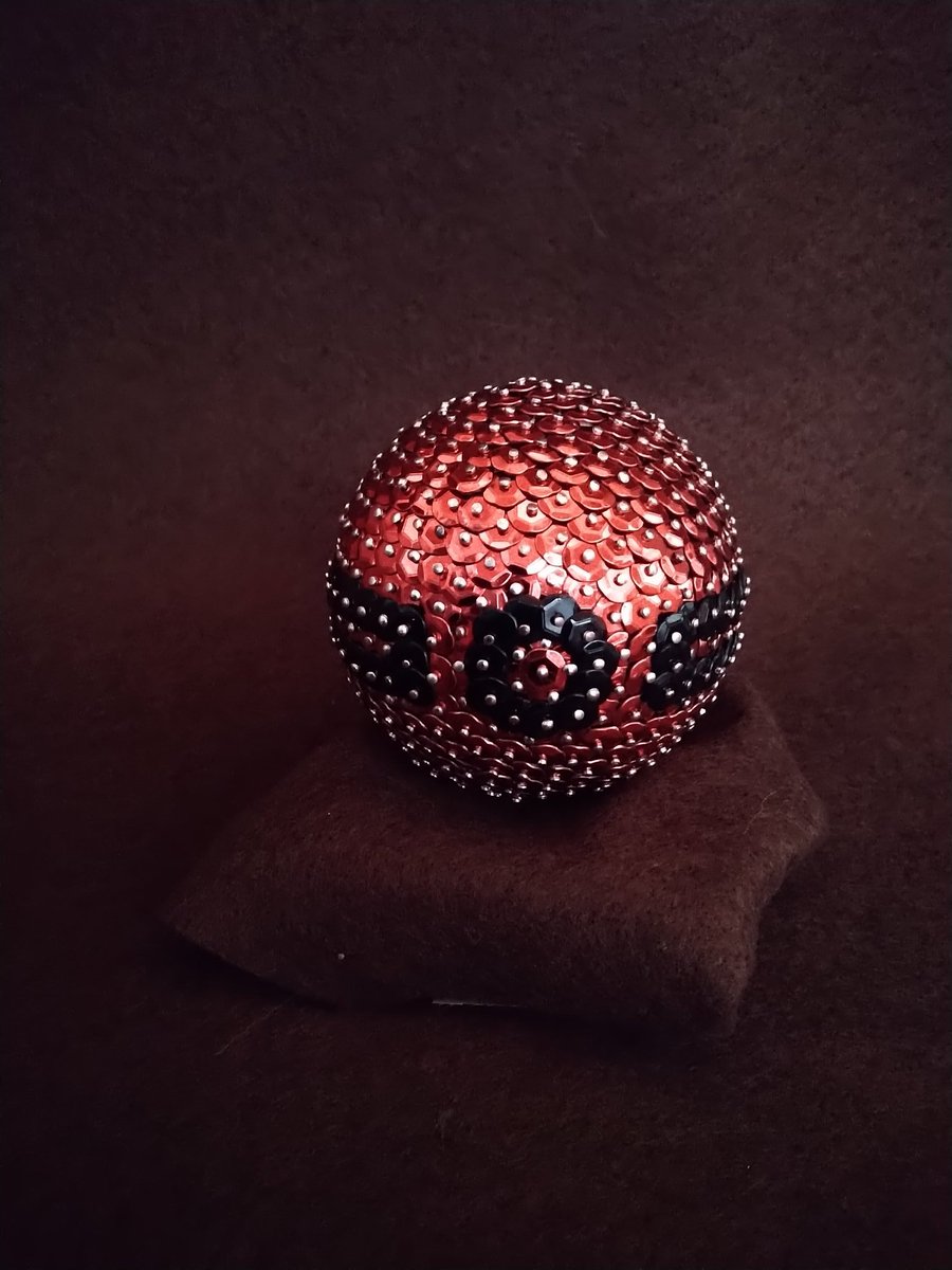 BrendaV665's tweet photo. @Pokemon A bit to expensive for me so I'll stick with the ones I made myself https://t.co/KXkg14nVHv