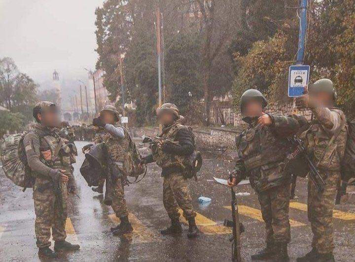 AbbasovaChimnaz's tweet photo. Shusha. Liberation Day. November 8, 2020 🇦🇿
#Zəfərqorumaqlayaşadılır 
#Zəfərfədakarlıqlaqazanılır
#Zəfərinamdanbaşlayır #Victoryday #Shusha #Armenians
#KarabakhisAzerbaijan
 #ZəfərGünü  #Trustinvictory #Russian
#MüzəffərAliBaşKomandan
#RəşadətliAzərbaycanOrdusu https://t.co/pu87359yHn