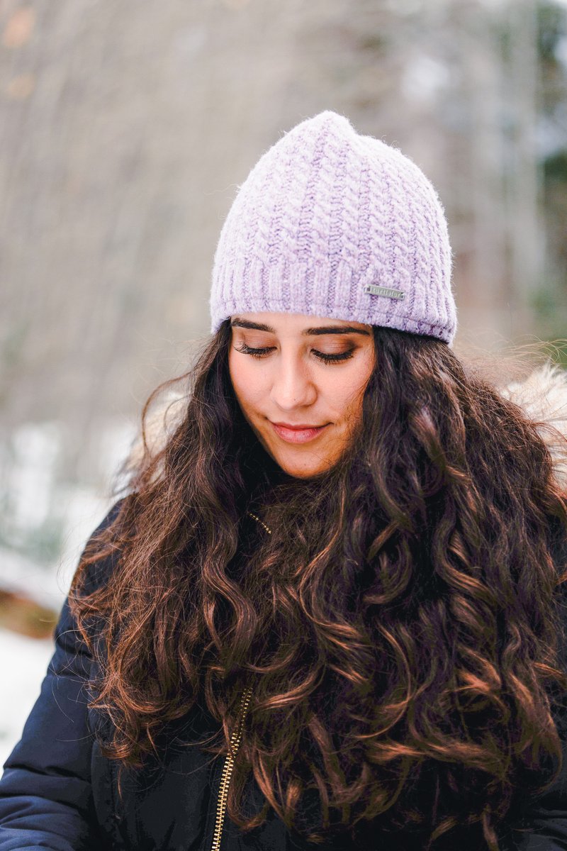 our recycled pelly beanie is a must-have for snowy walks, apres ski, and everything in between. knit acrylic with fleece lining, stay warm and look good doing it.  

turtlefur.com/products/recyc…