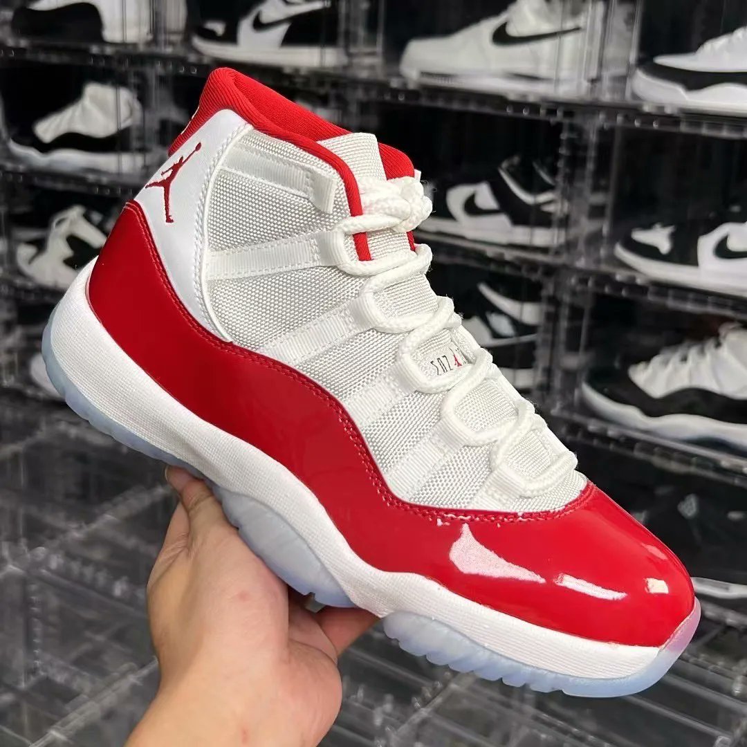 JustFreshKicks's tweet photo. Air Jordan 11 Retro “Cherry” 🍒

📅 December 10th https://t.co/eoCTDewcON