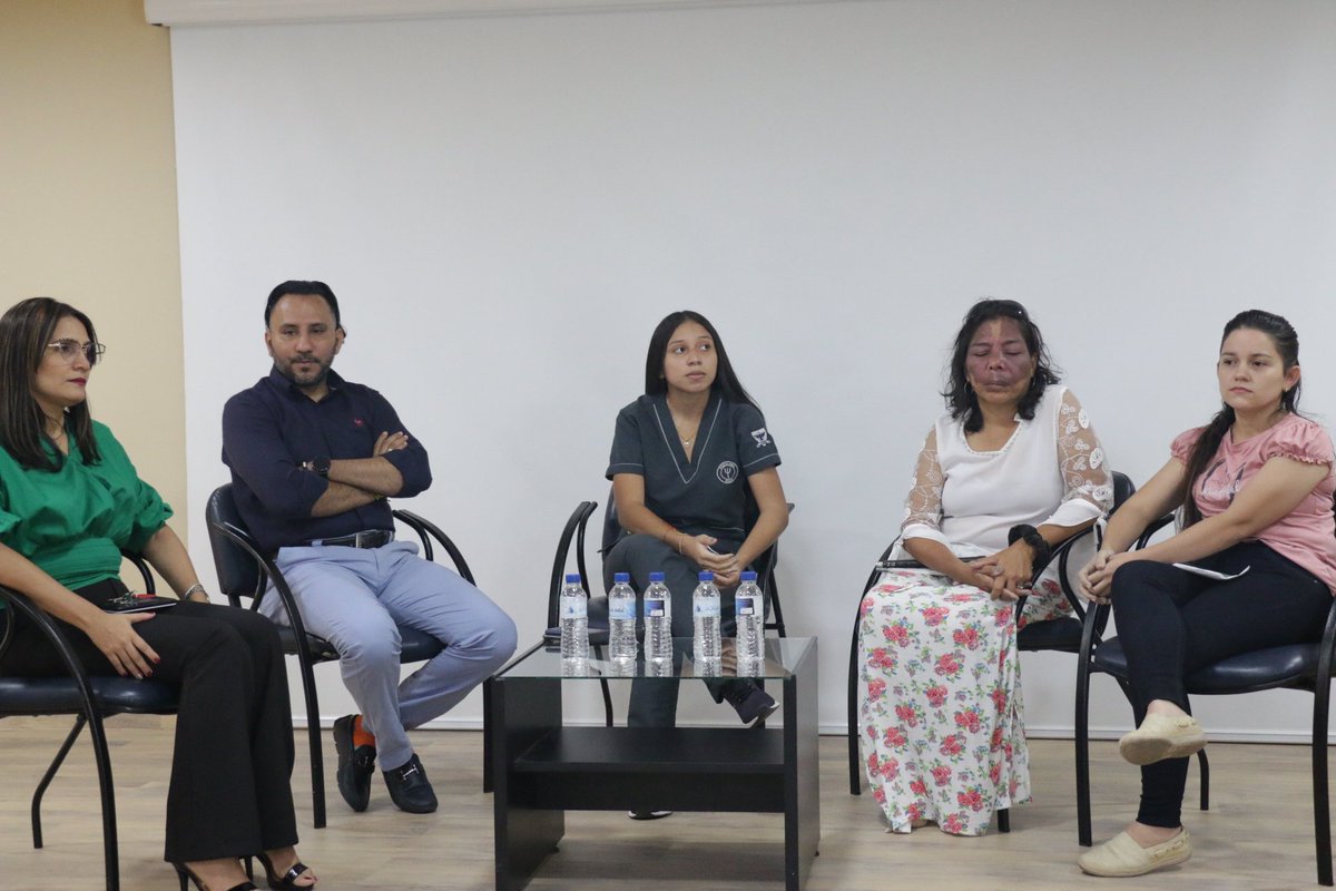 UDES_Valledupar's tweet photo. #UDESValledupar l Con el fin de lograr que la educación inclusiva se vea desde otra perspectiva, estudiante del Programa de Psicología presentó su proyecto de prácticas y realizó conversatorio en torno al tema #UDESigueFormando https://t.co/rxVjZJoqIE
