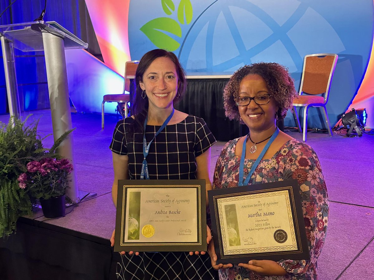 Dr. Andrea Basche tweet media