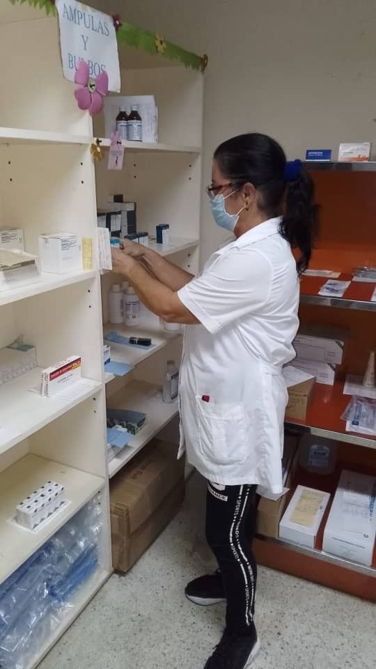 CDI las colinas  Brindando Servicios de salud ,Contribuyendo  a Mejorar  vida al Pueblo Venezolano.
#CubaPorLaVida 
#CubaPorLaSalud 
<a href="/mision_medicaAN/">Misión Médica Cubana Anzoátegui</a>