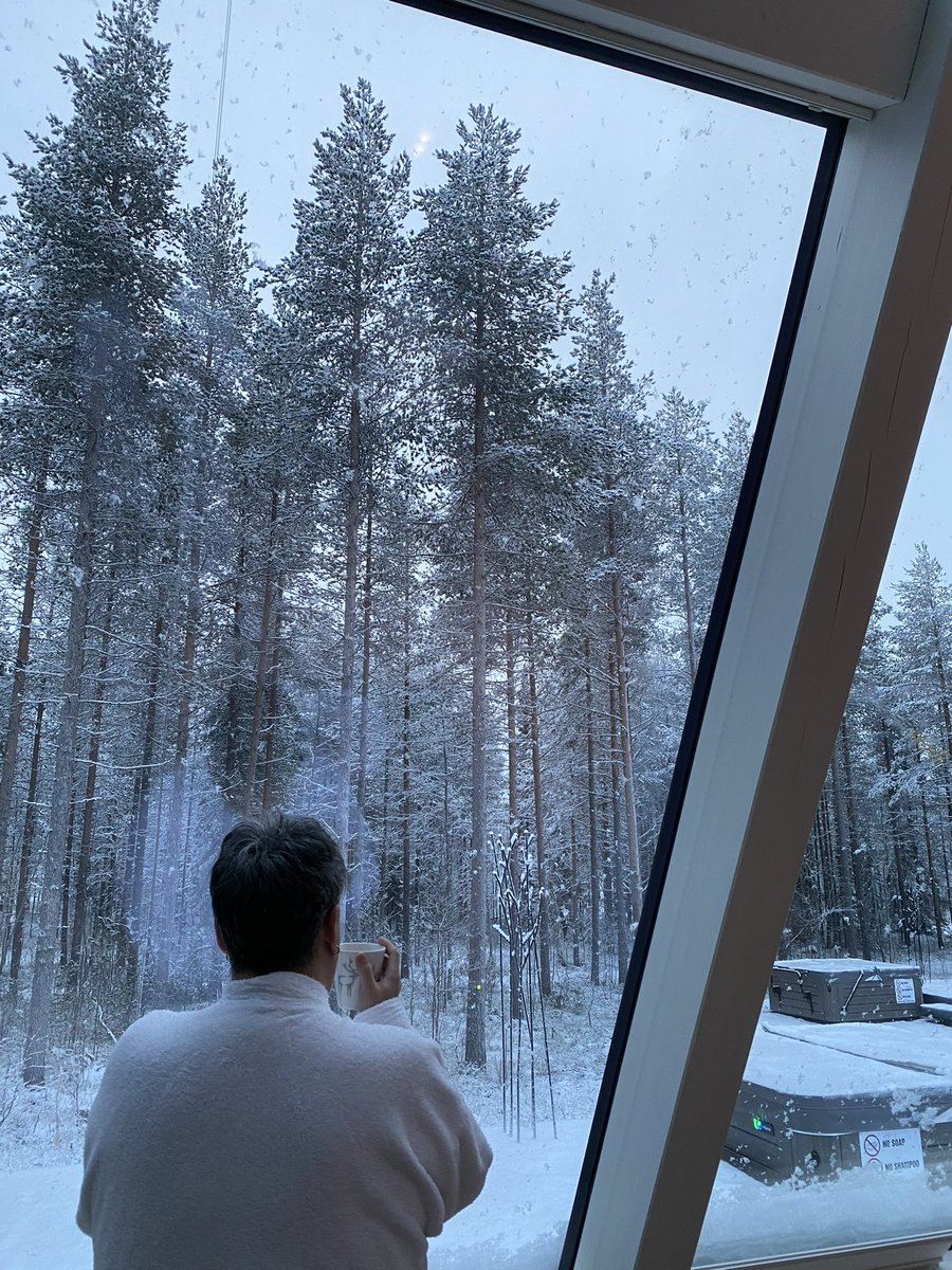 chazzgossipboy's tweet photo. @alanxelmundo Rovaniemi, al norte de Finlandia. Maravillosos paisajes nevados e increíble visita a Santa Claus. https://t.co/h7LRydSSv8