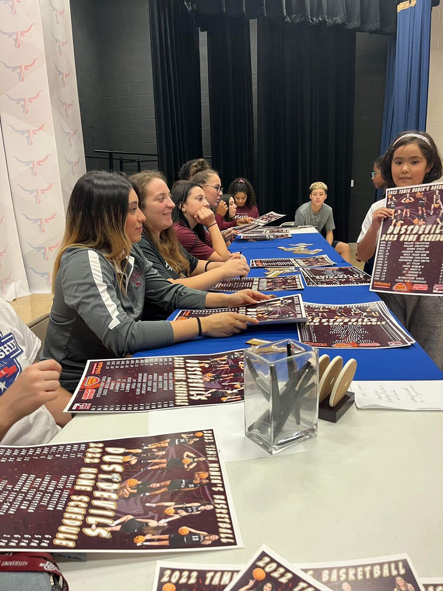 natevogel on Twitter "RT DustdevilsWBB Signing Autograph’s at