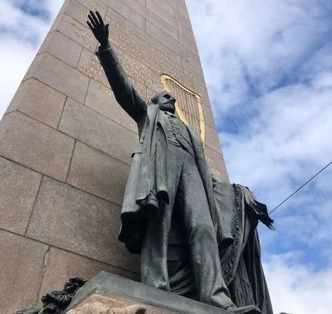 It's a nother beautiful day in paradise