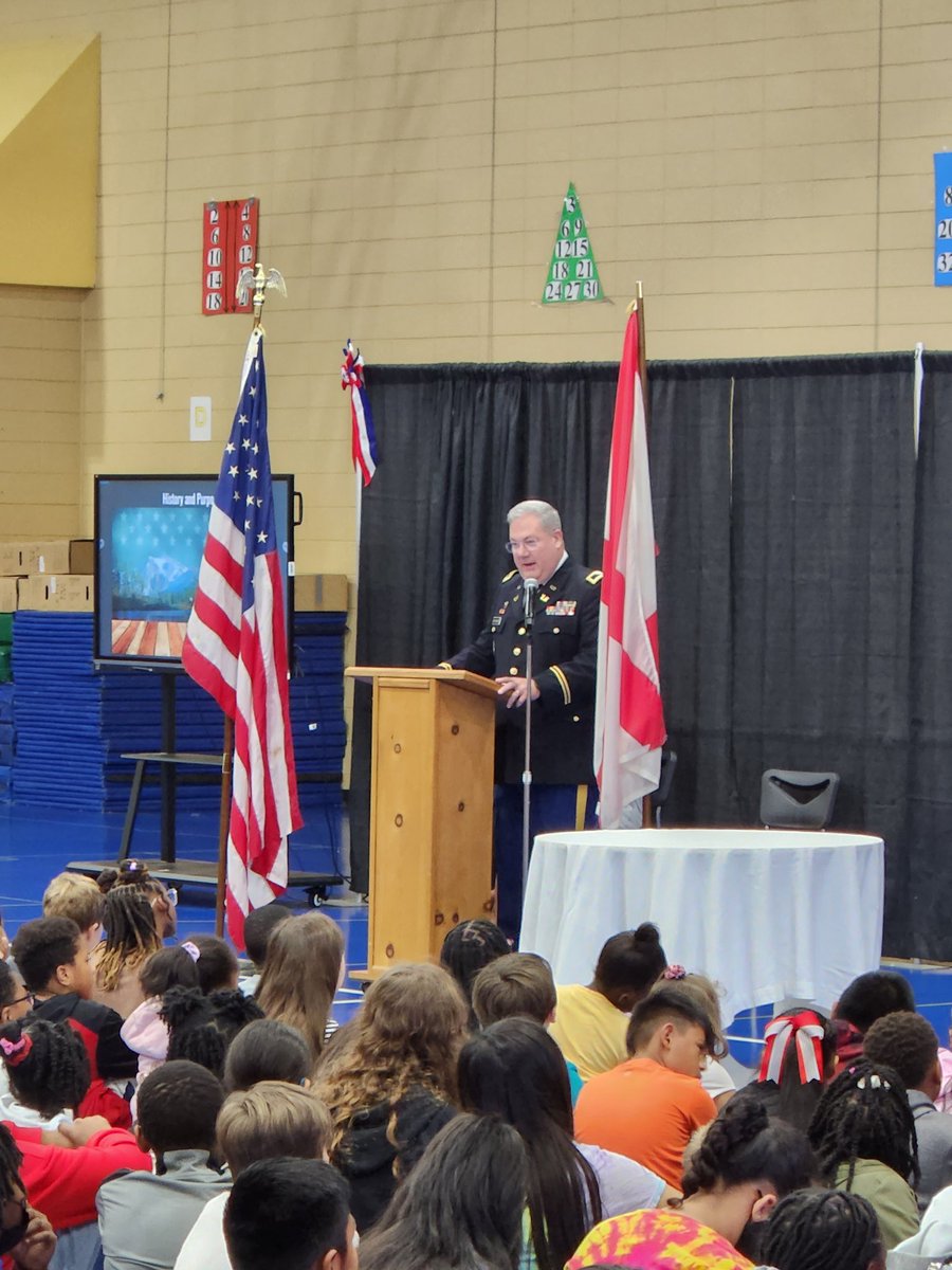 FelishaJReid's tweet photo. Today, we honored our Veterans with a special program. We honor and salute you! @FultondaleElem @tkbondman @NicoleDonnell2 @JEFCOED https://t.co/QSwZ2Y143l