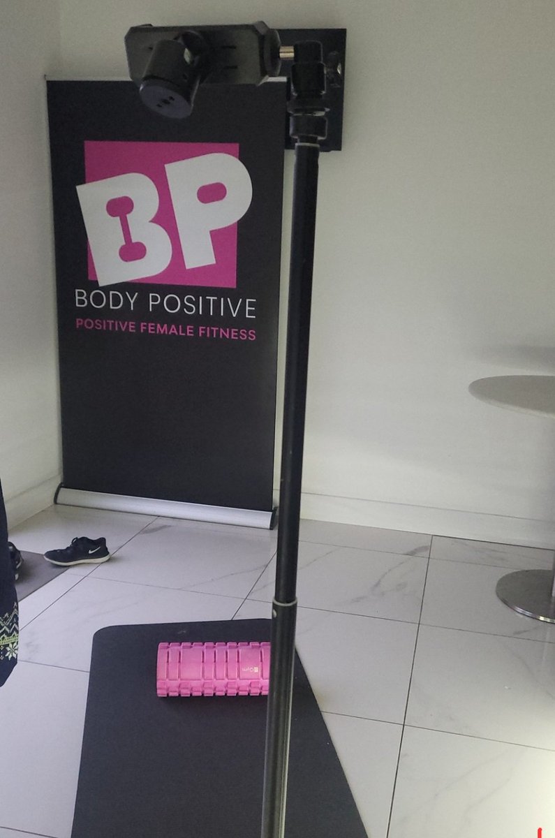 BodyPositive13's tweet photo. My Home Gym for the past 3 and Half years...

Save on Petrol ⛽️ 
Get workouts in as a mum of 2
No rushing to miss traffic at peak times.

For me this works..

#homeworkouts #bodypositive #cardifffitness #Cardiff #Cardiffclasses https://t.co/8boN2dqrPb
