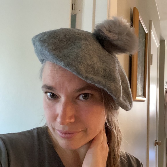 So good I had to share! Check out all the items I'm loving on <a href="/Poshmarkapp/">Poshmark</a> from <a href="/BELLADONNA25/">DONNA M CARBONE</a> #poshmark #fashion #style #shopmycloset #victoriassecret #kennethcolenewyork #bp: posh.mk/TtNCHudFerb