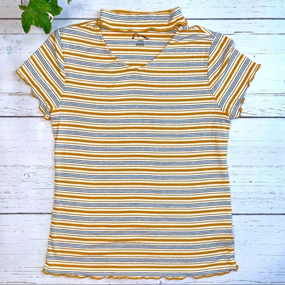 roxyux's tweet image. So good I had to share! Check out all the items I'm loving on @Poshmarkapp from @nancy_kershner #poshmark #fashion #style #shopmycloset #mudd #trinaturk #artclass: posh.mk/3d1lCFMtNub