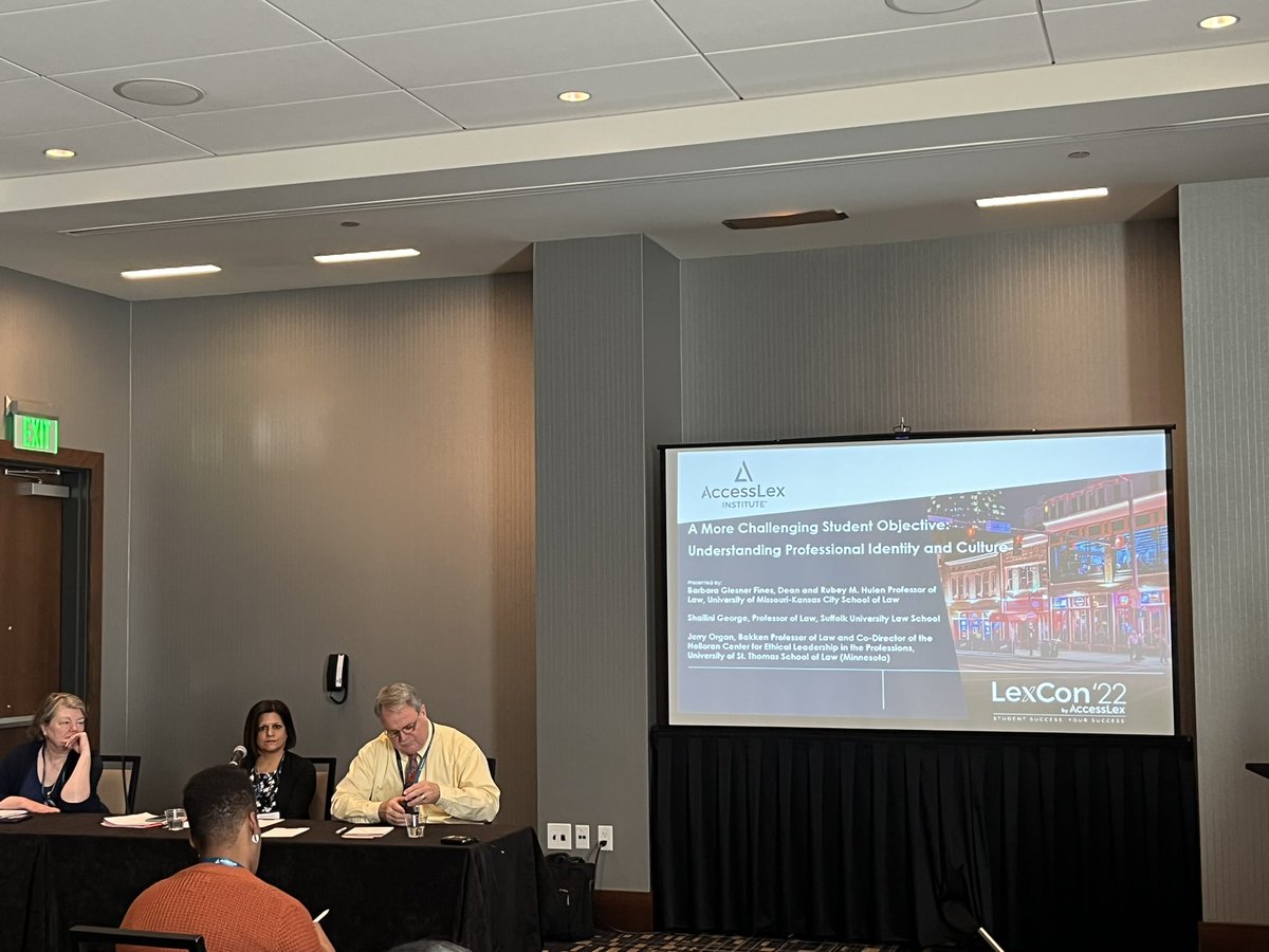 Shakira D. Pleasant tweet media