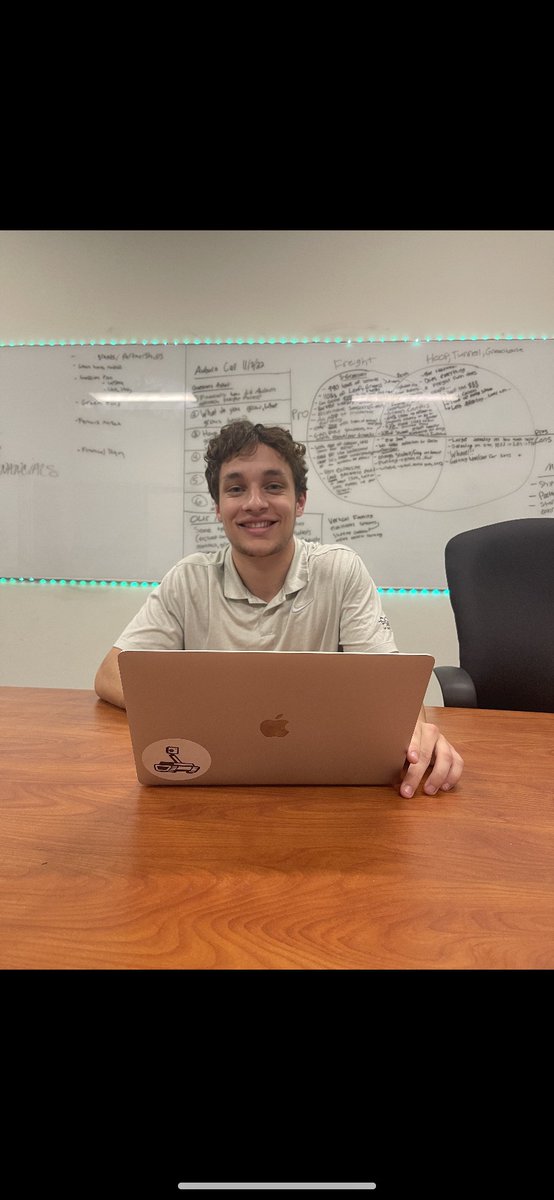 Student Spotlight! 

Eli will be competing this Thursday in a virtual competition hosted by the Global Student Entrepreneur Awards for the chance to win $4,500 and the opportunity to advance to GSEA Nationals in Boston.

Best of luck Eli! 👍
#Entrepreneurship #PitchCompetiton