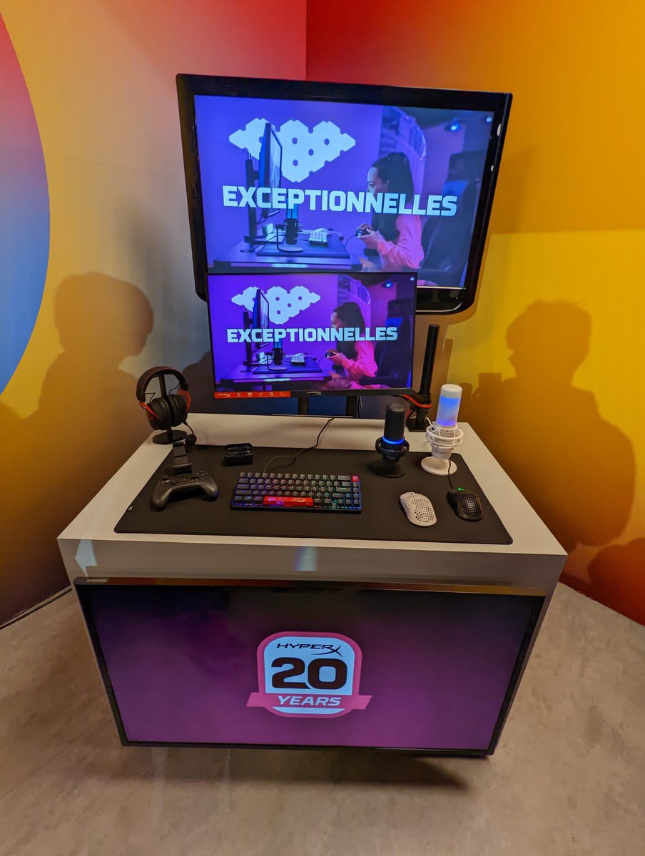 gouaig's tweet photo. Joli setup #HyperX😍
#hyperx20years
On commande où ?! https://t.co/HHj1GfprLM