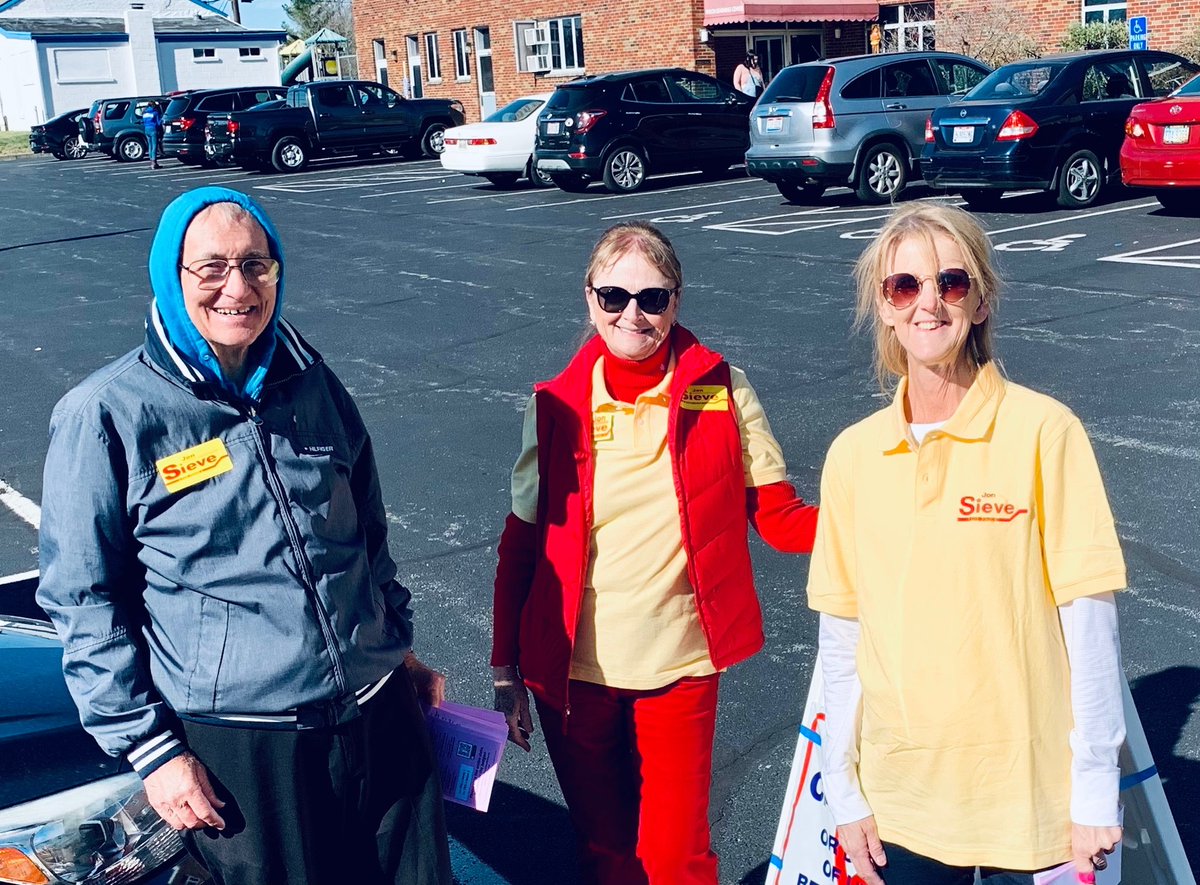 HamCoGOP's tweet photo. More #HAMCOGOP volunteers stepping up to distribute our pink sample ballots outside polls in Delhi, Green and Colerain Township! Thank you to everyone across the county helping us ask voters to vote to the bottom of the ticket! Remember the Judges! #GOPJudges.com #OHVictory! πΊπΈ https://t.co/dw2DKRp3RL