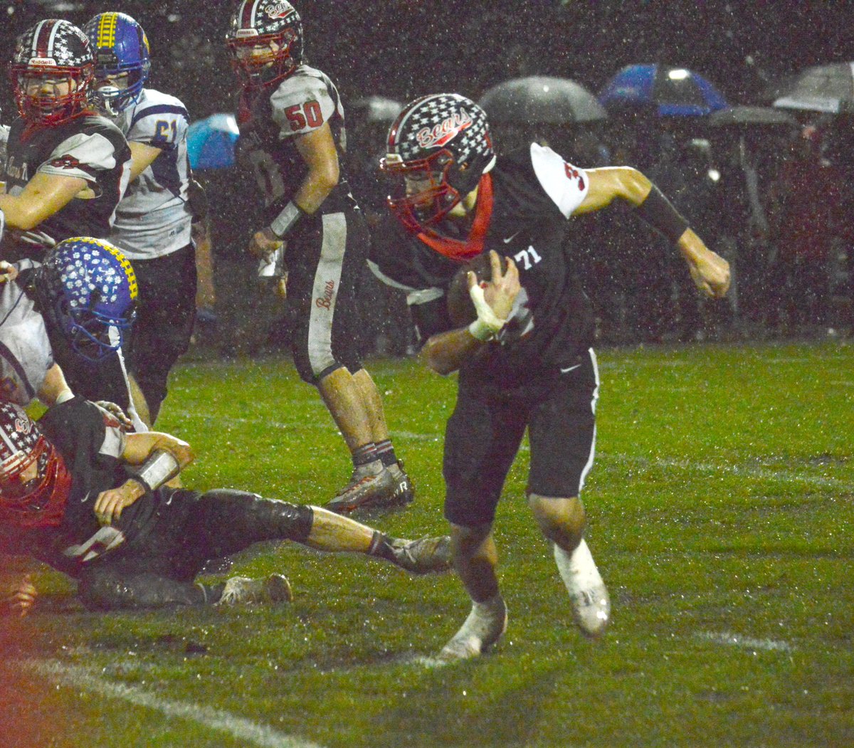 WBTimes's tweet photo. Community Pep Rally for @wbbearsfootball : Fire trucks will escort team from Fire Station to @WBHSBears 6:45 p.m. Thursday, Nov. 10, for pep rally, according to @wb_boosters https://t.co/TPv5yx5pZw