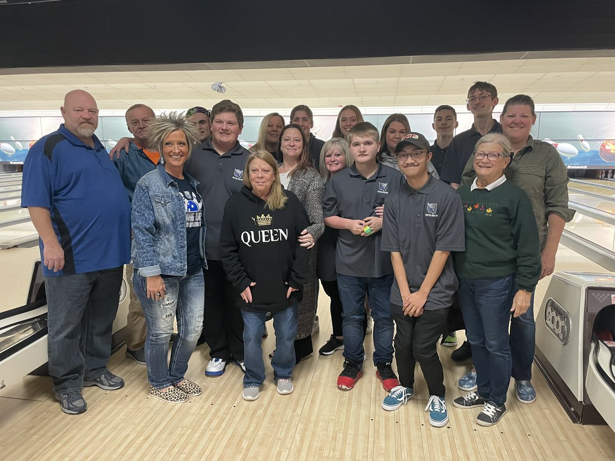 CBR_OW's tweet photo. They did it! @OWUnifiedBwling punched their ticket to STATE! Way to go coach @CoriCzajka and athletes. Good luck next week, we will be cheering for you guys! 💙🦉 https://t.co/bNPZCSxD06