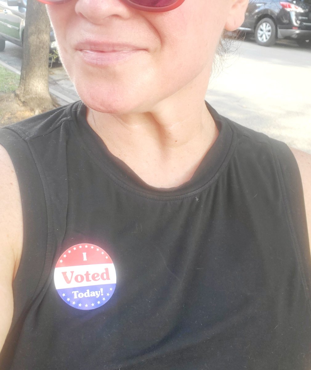 rhysandtux's tweet photo. Did my part to eNd dEmOcRaCy 🤪🤪 🗣 STRAIGHT REPUBLICAN!! ✌🏻❤️🇺🇸 #RedWaveComing #RedTsunami2022 #KeepTexasRed #StraightRepublican https://t.co/ZUYYJLMFQM