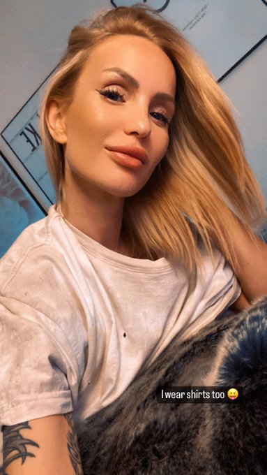 I wear shirts too :D https://t.co/TqACMbvpDm