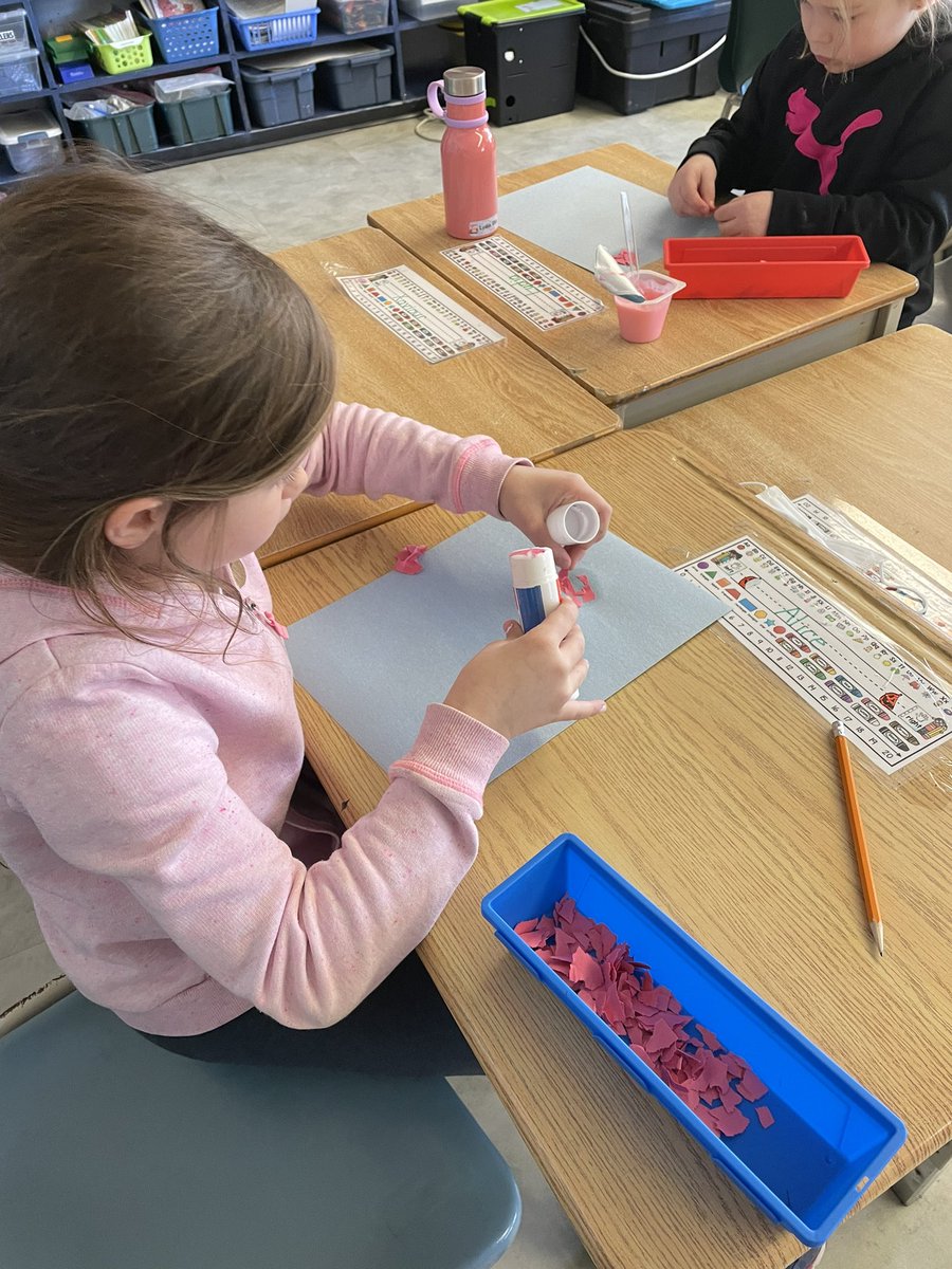 Can’t wait to see these masterpieces! Stay tuned for some beautiful Remembrance Day art! <a href="/WJHolsgLDSB/">W.J. Holsgrove P.S.</a>