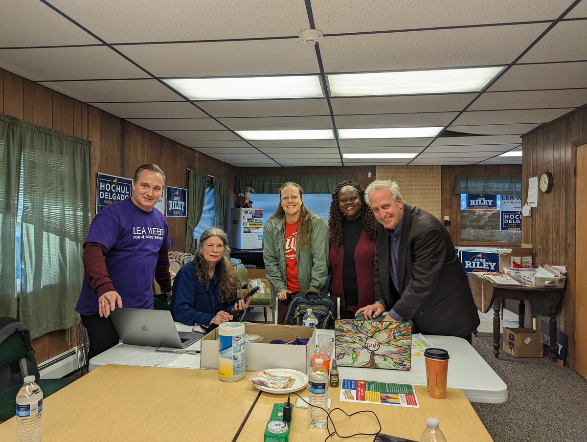 jesswisneski's tweet photo. Shout out to @CortlandDems @BingoUUP @CrownCityDems for their hard work to elect @leawebbforny to the NYS Senate today! https://t.co/uBkweXCtXJ