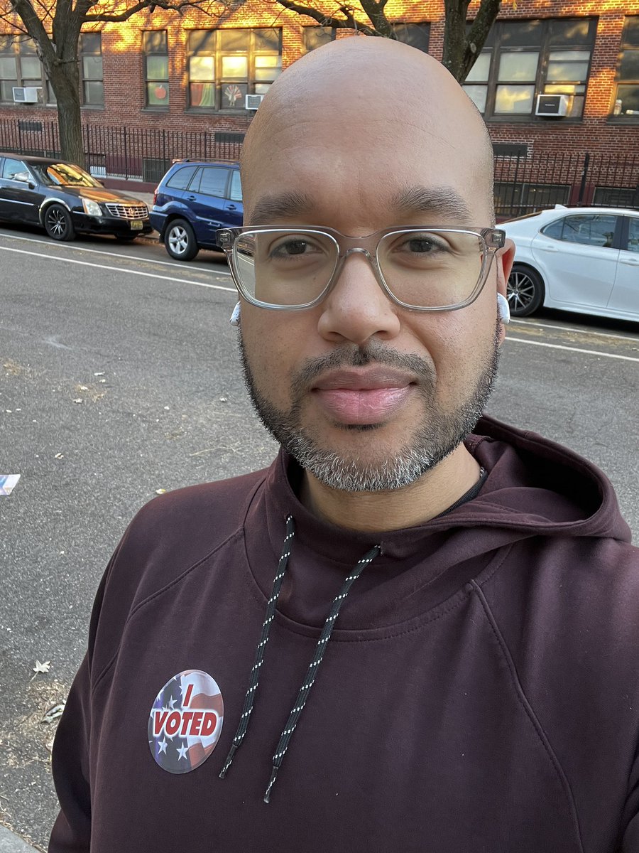 ThatGabeMorales's tweet photo. Doing my due diligence #MidtermElections2022 https://t.co/nbRf0nfvjR