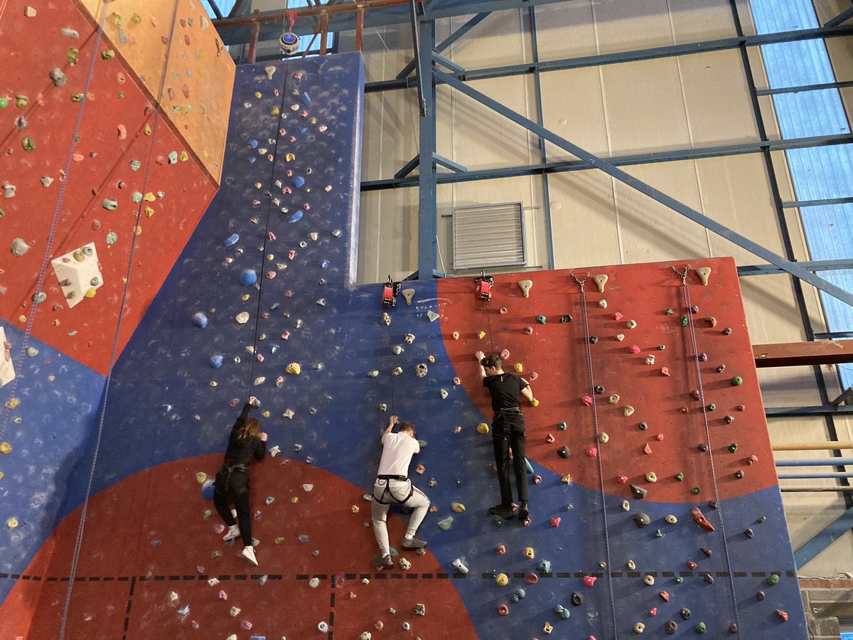 <a href="/hartlepoolfe/">Hartlepool College</a> Policing Diploma students working on leadership and teamwork skills during a climbing session <a href="/SunderlandWall/">Sunderland Wall</a>. Such a fantastic learning environment. #transforminglives #personaldevelopment #leadership #teamwork #LOtC #climbing #indoorclimbing #personalgoals