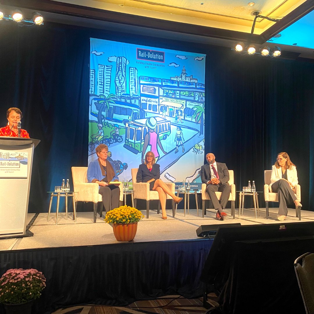 theunderlinemia's tweet image. Daniel Gibson and Grace Perdomo for participating in two Plenary sessions and  Meg Daly and Patrice Gillespie for sharing about The Underline and reclaiming our park space.  We love #RailVolution, now known as Mpact, and all of its dynamic members! Keep on keeping on!