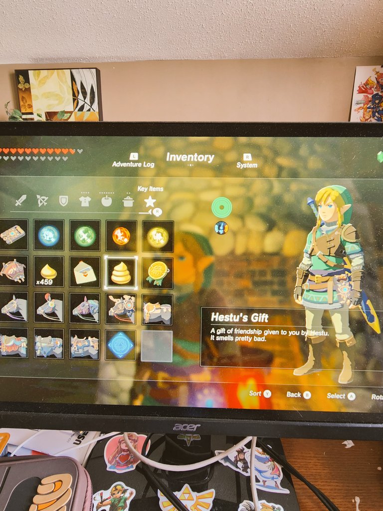 HEROBradley1's tweet photo. A day to remember, finally got around to finding all 900 korok seeds! 100% completed map and of course all 120 shrines. Now all I need to do is get the remaining two medals 🏅 
Also, my brother got me a very fitting gift for my b day as well ☺️ https://t.co/DcT76NREuG