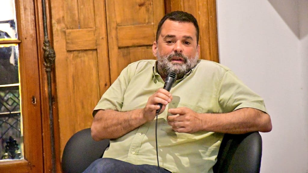 HumbertoTumini's tweet photo. Tolosa Paz y otros funcionarios, dicen: “los planes sociales han fracasado porque no hicieron bajar la pobreza”. Mentirosos, lo que fracasó con Cristina, Macri y Alberto es la política económica que no generó empleo. No justifiquen el ajuste del FMI sobre los que menos tienen. https://t.co/Ty8ErnxZXu