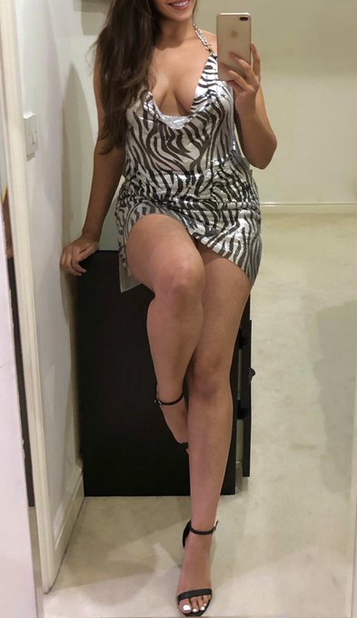 The prettiest dresses are worn to be taken off...🫦 https://t.co/zA4I9HzwLy
