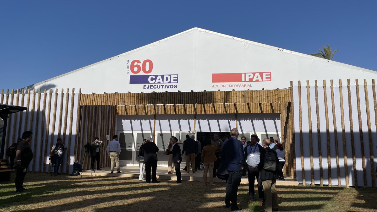 UdelPacifico's tweet photo. Somos la única universidad del Perú presente en #CADEejecutivos - 60 Ediciones, donde buscamos aportar con las mejores iniciativas para el progreso de nuestro país.

#UPenCADE #CADE2022 @IPAEPERU https://t.co/lKdK1bgK69