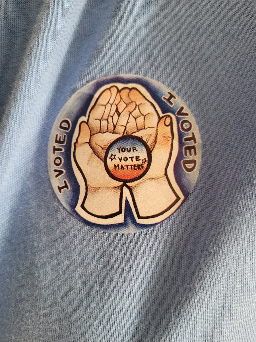 mknee71's tweet image. Voted!