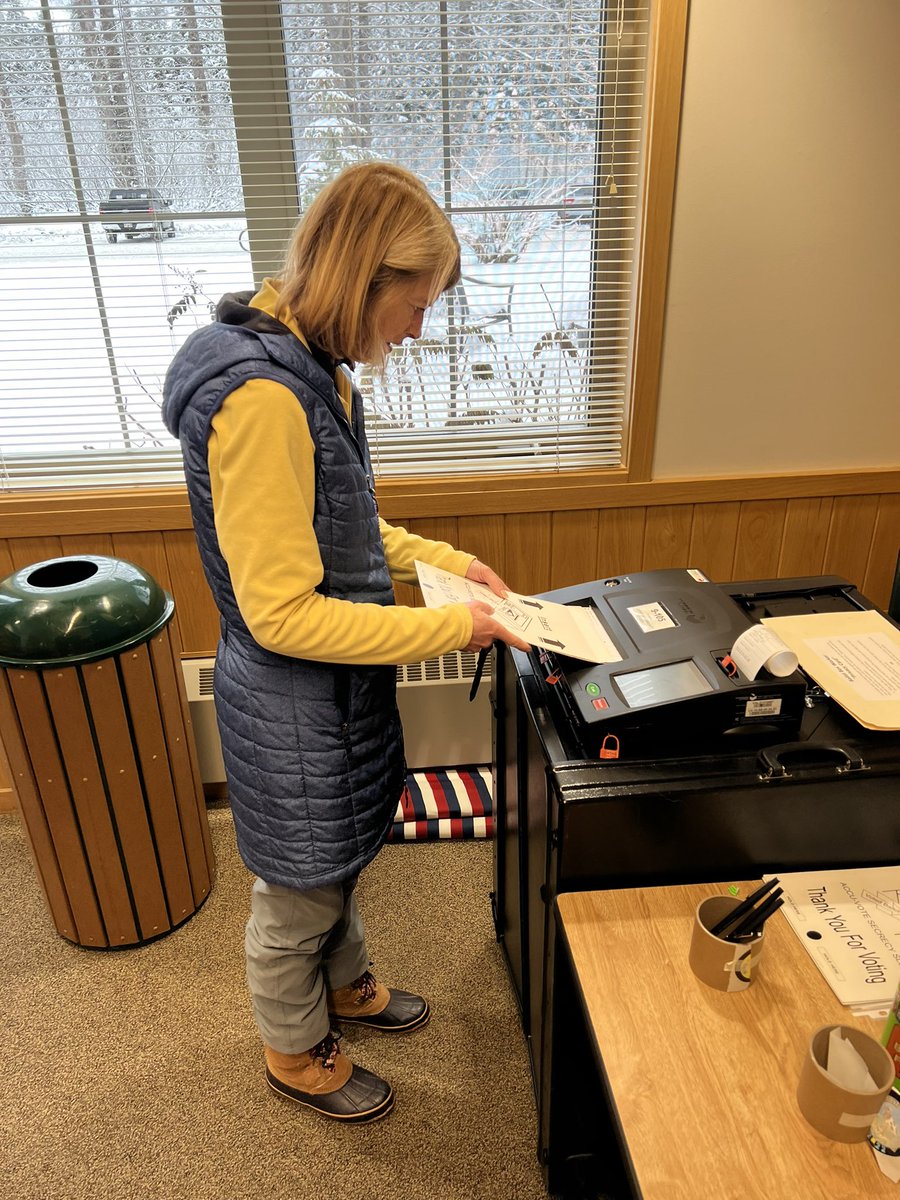 Lisa Murkowski tweet media