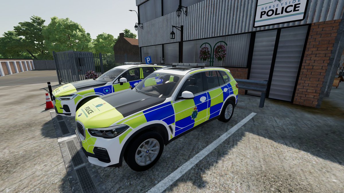 Berseyside_RP's tweet photo. Our BMW X5 Roads Policing MATRIX https://t.co/sTA8l4Q7vv