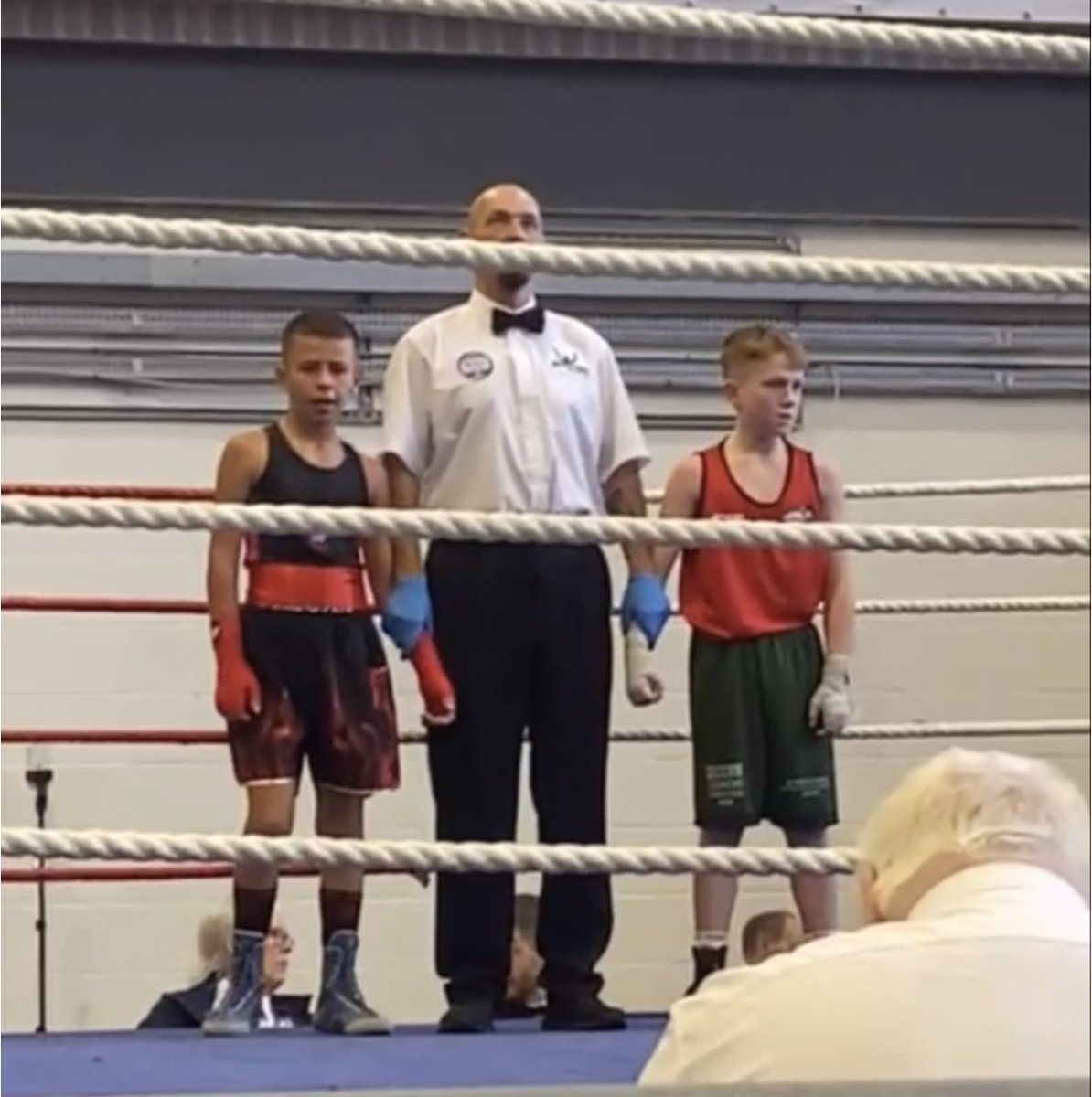MissYoung_PE's tweet photo. When another Lorne Legend wins at their sport… our Reegan winning his Boxing Match at the weekend💥🥊 @braidhurst #LorneHouse🔵 #boxing #sport #novice #40kilo #win https://t.co/0fefzZuC0W