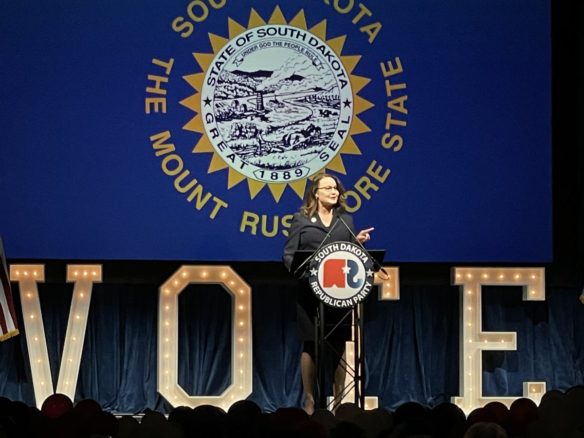 Monae4SDSOS's tweet photo. What a grand finale to the end of my one year campaign for South Dakota Secretary of State! Last night’s Rally in Rapid City was so much fun. Thanks to everyone who has helped me at parades, fairs, meet and greets, prayers, hugs and financial support! https://t.co/Lg4lrjNN7x