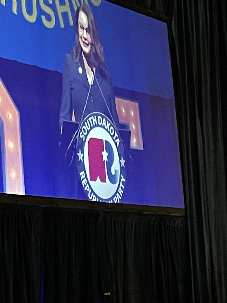 Monae4SDSOS's tweet photo. What a grand finale to the end of my one year campaign for South Dakota Secretary of State! Last night’s Rally in Rapid City was so much fun. Thanks to everyone who has helped me at parades, fairs, meet and greets, prayers, hugs and financial support! https://t.co/Lg4lrjNN7x