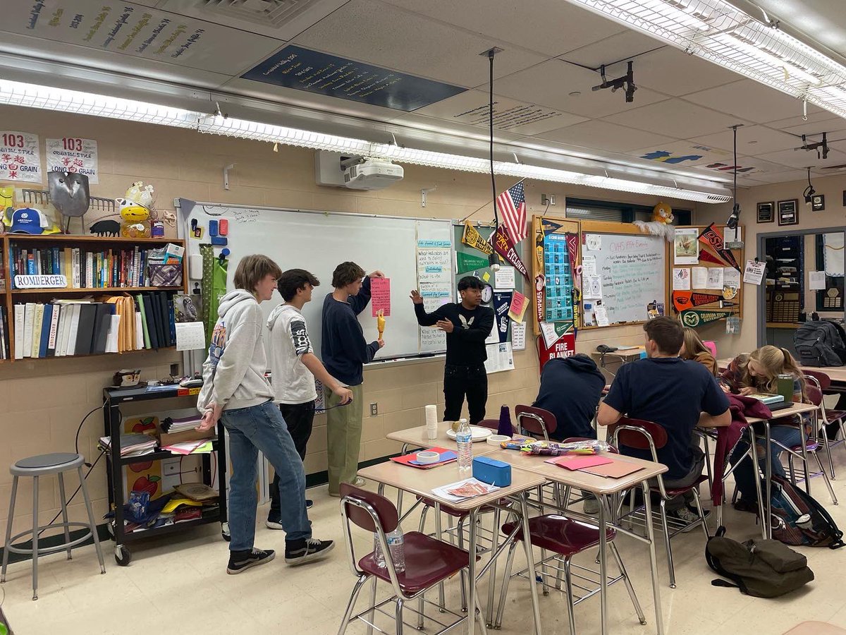 CV_FFA1954's tweet photo. We had a great Chapter Visit from the @PA_FFA State Officers today at CV9 and CVHS! Thanks for sharing workshops about the importance of communication and teamwork! #PAFFAProud ππ https://t.co/KEkvccqEQp