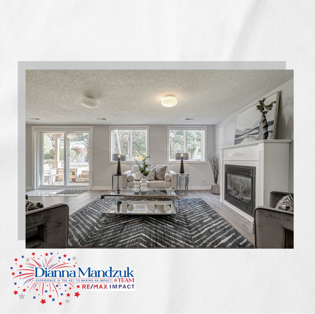 dmandzuk's tweet photo. Newly Listed! 
Welcome to this stunning 4+1 bedroom residence offering almost 4,000 sq ft of finished space with full walkout basement.
On a preferred street, siding and backing onto Harmony Valley Conservation area north-east Oshawa. 
Listed $999,900
987 Copperfield Drive
Oshawa https://t.co/4tIqjm5PPp