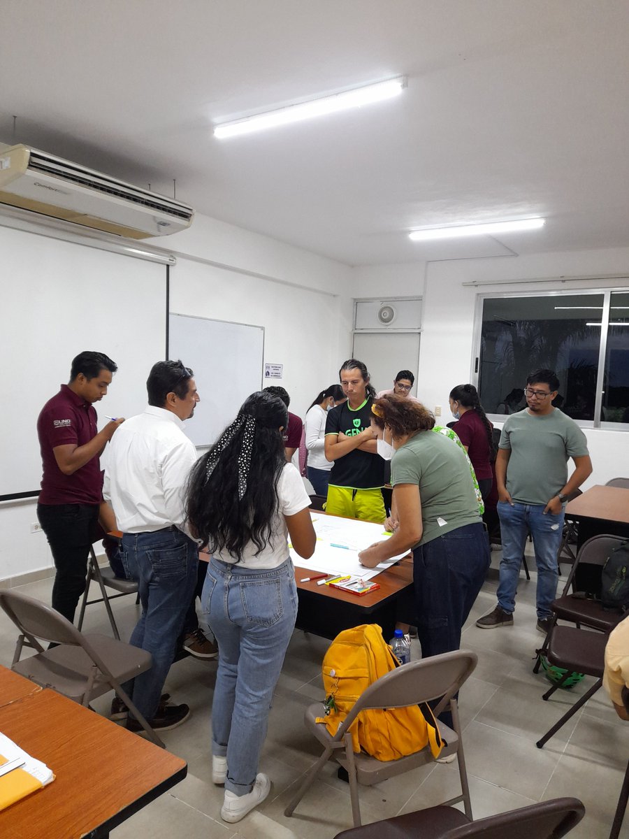 LumUnimodelo's tweet photo. Así se llevó acabo el “Taller de propuestas para la movilidad urbana sustentable en Valladolid comunidad estudiantil y colectivo ciclistas”.

¡Gracias por formar parte de este increíble taller! https://t.co/RTHn4uVhBV