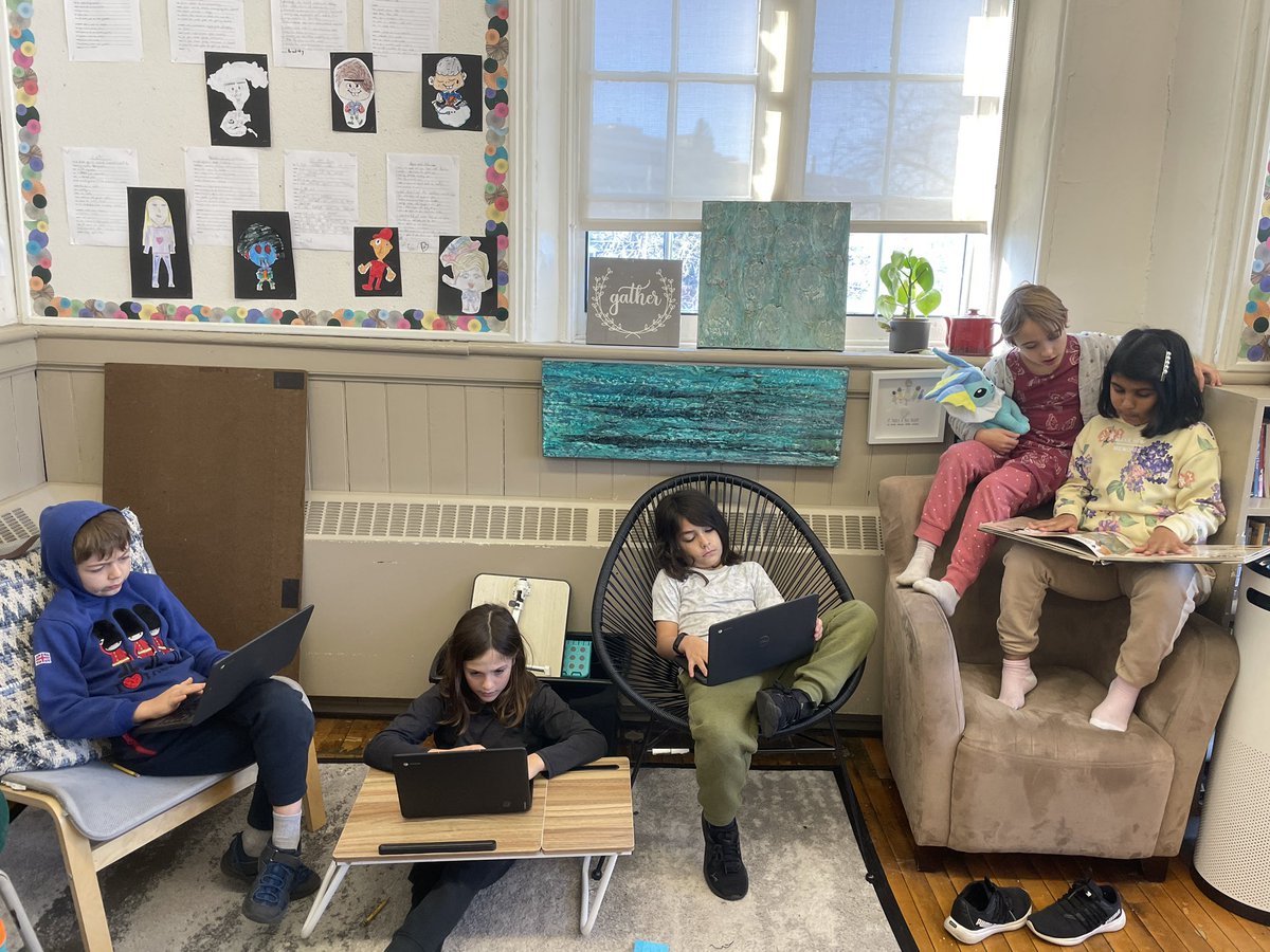MsO_LDSB's tweet photo. “Literacy Power” is a 10 minute session when students who are not in a guided group with me can read with a friend, write, or read independently. Here is a lovely scene from today. #literacypower https://t.co/fMDatZsloa