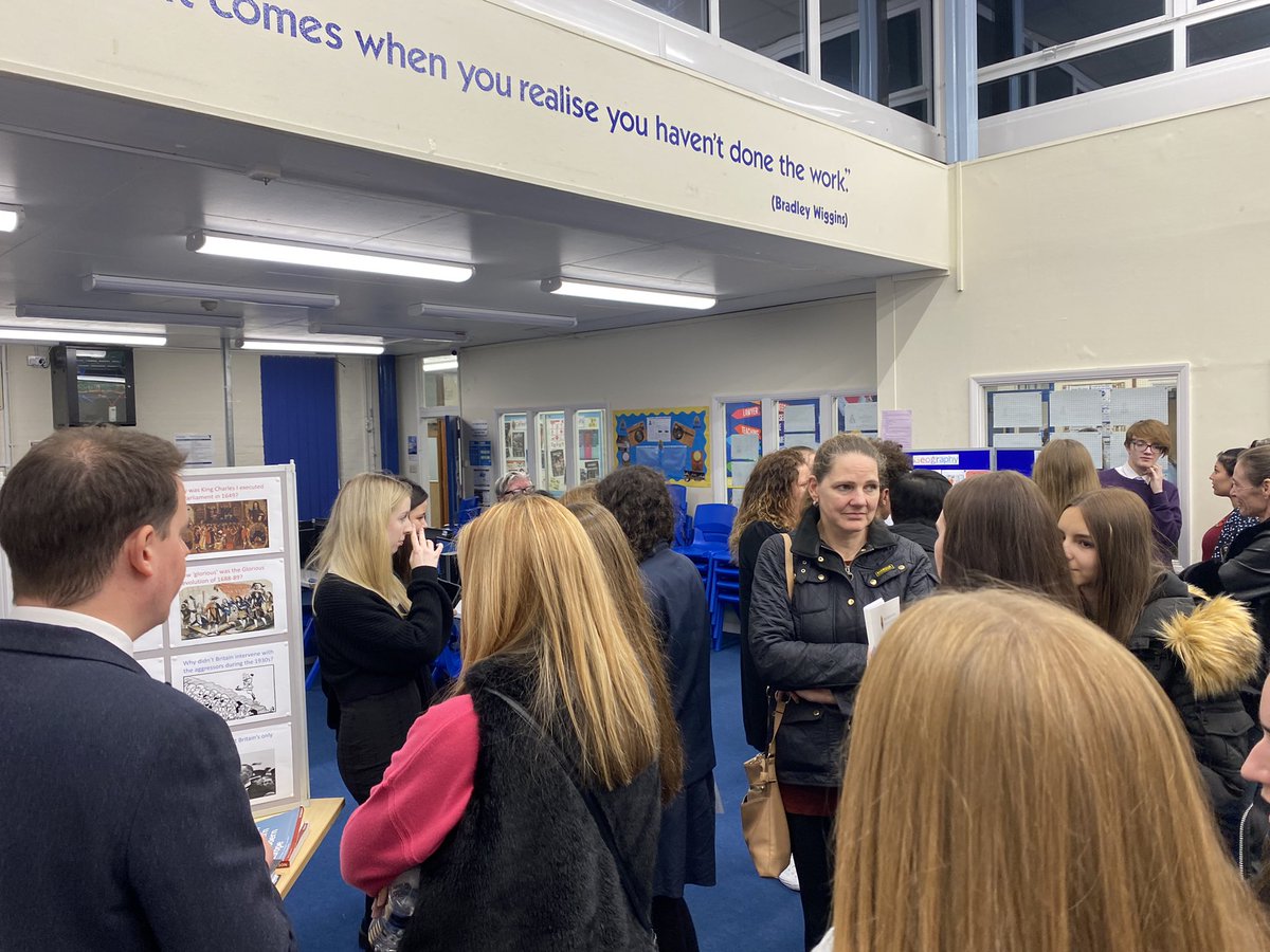 Ravphagura's tweet photo. An excellent turnout tonight for our Sixth Form Open Evening @RBAcad. Don’t forget to apply online - click on the link to find out more information about what we offer https://t.co/84WncQGAyV
#SixthForm #future #RBAachieve https://t.co/uieAAdqRY8