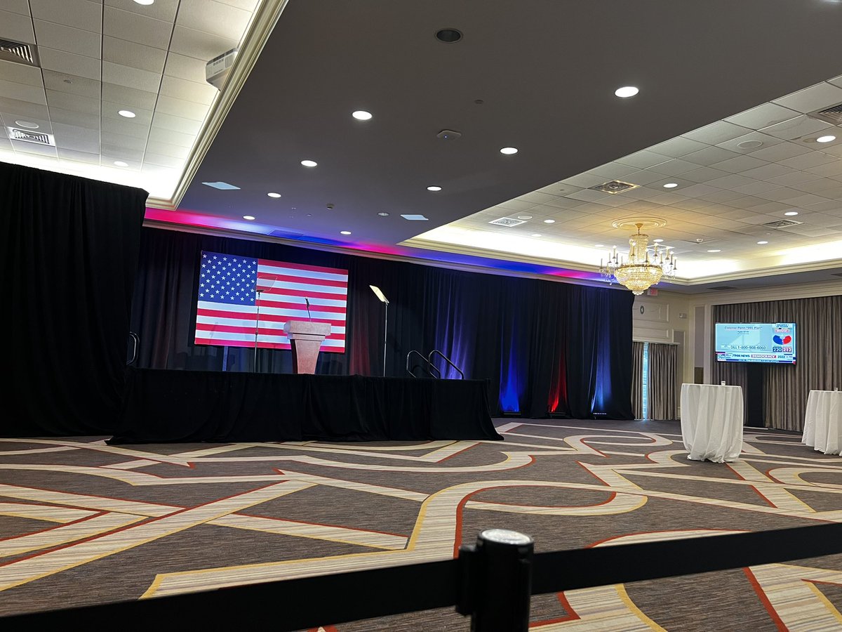AveryEverettTV's tweet photo. WATCH PARTY: @rachelh2023, @NatalieWiens and I are set up at Eric Schmitt’s watch party in Maryland Heights. He’s the Republican candidate up for one of the U.S. Senate seats for MO. We’ll use this thread to keep you updated all night long. ⬇️⬇️ @KOMUnews https://t.co/ipSptkJQVS