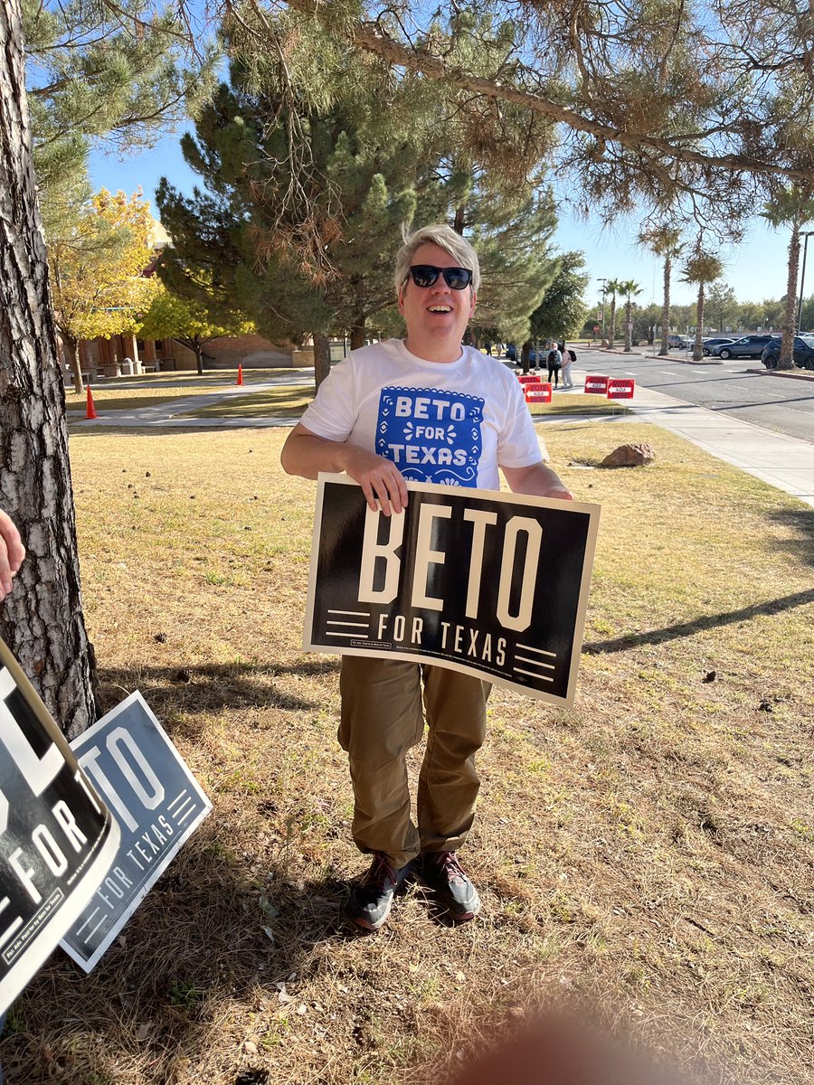 Mike at the polling station! #BetoForGovernor2022