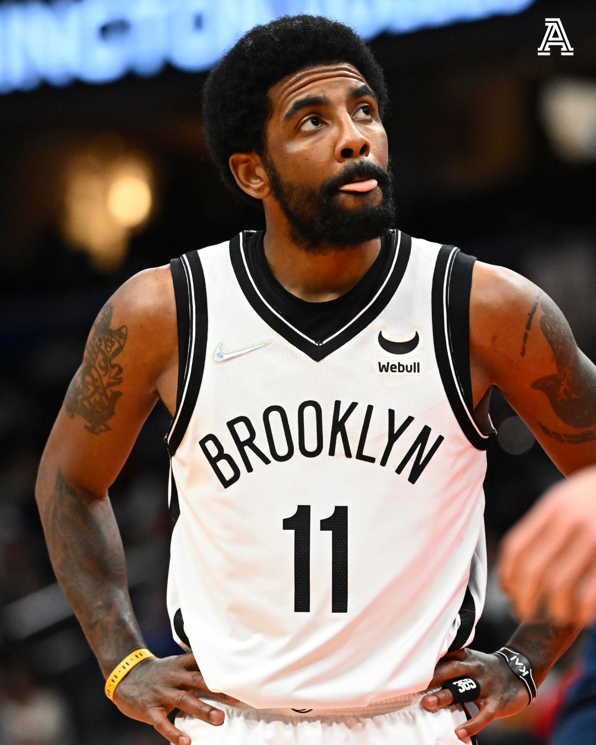 Kyrie 369 cheap
