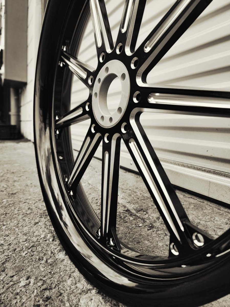 Smt_MachiningCo's tweet photo. whos a fan of this black double cut High Stakes wheel?
#smtwheels #smtmachining #motorcycle #harleydavidson #indianmotorcycles #forged #topshelf https://t.co/bT2jqiyEsj
