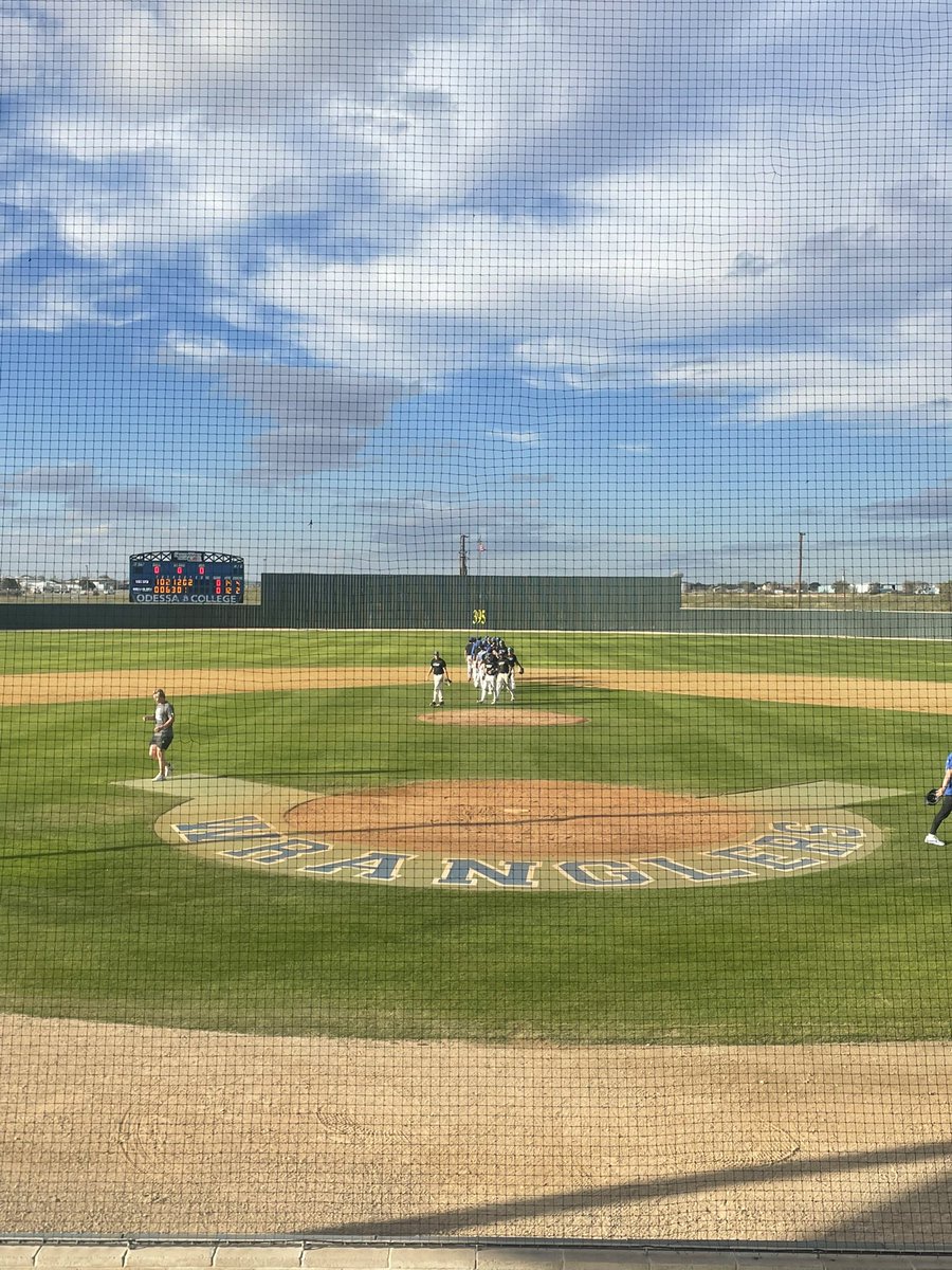 Team Diggins takes Game 1 of the #OCBB Fall World Series 10-8

Game 2 is scheduled for tomorrow at 1:55 at Wrangler Field 🤠