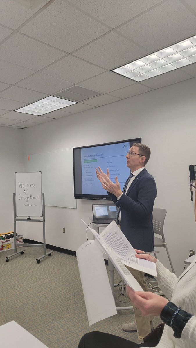 Thank you to Dan, Laura, Shu-Kang for a great AP Focus Group hosted here at Howell High School! <a href="/BravermanHHS/">Jeremy Braverman-Howell HS Principal</a> <a href="/AP_Trevor/">Trevor Packer</a> #Weare #theregional