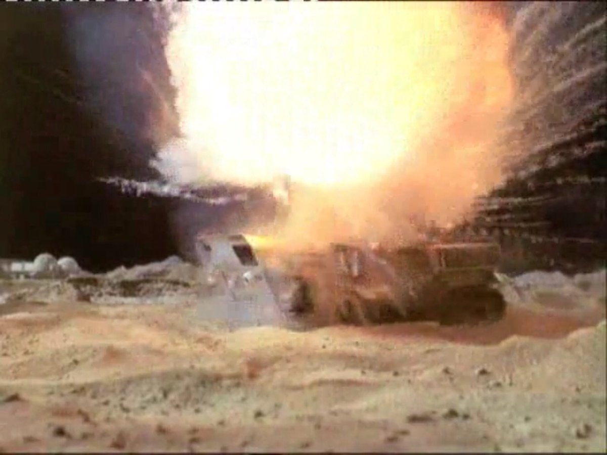 philzink's tweet photo. UFO
The striking Moonbase ground defence vehicle. And the Tiger Joe tank wheels and tracks making another appearance.
#ufo #gerryanderson #moonbase #tigerjoe https://t.co/lbNxRpyK9R